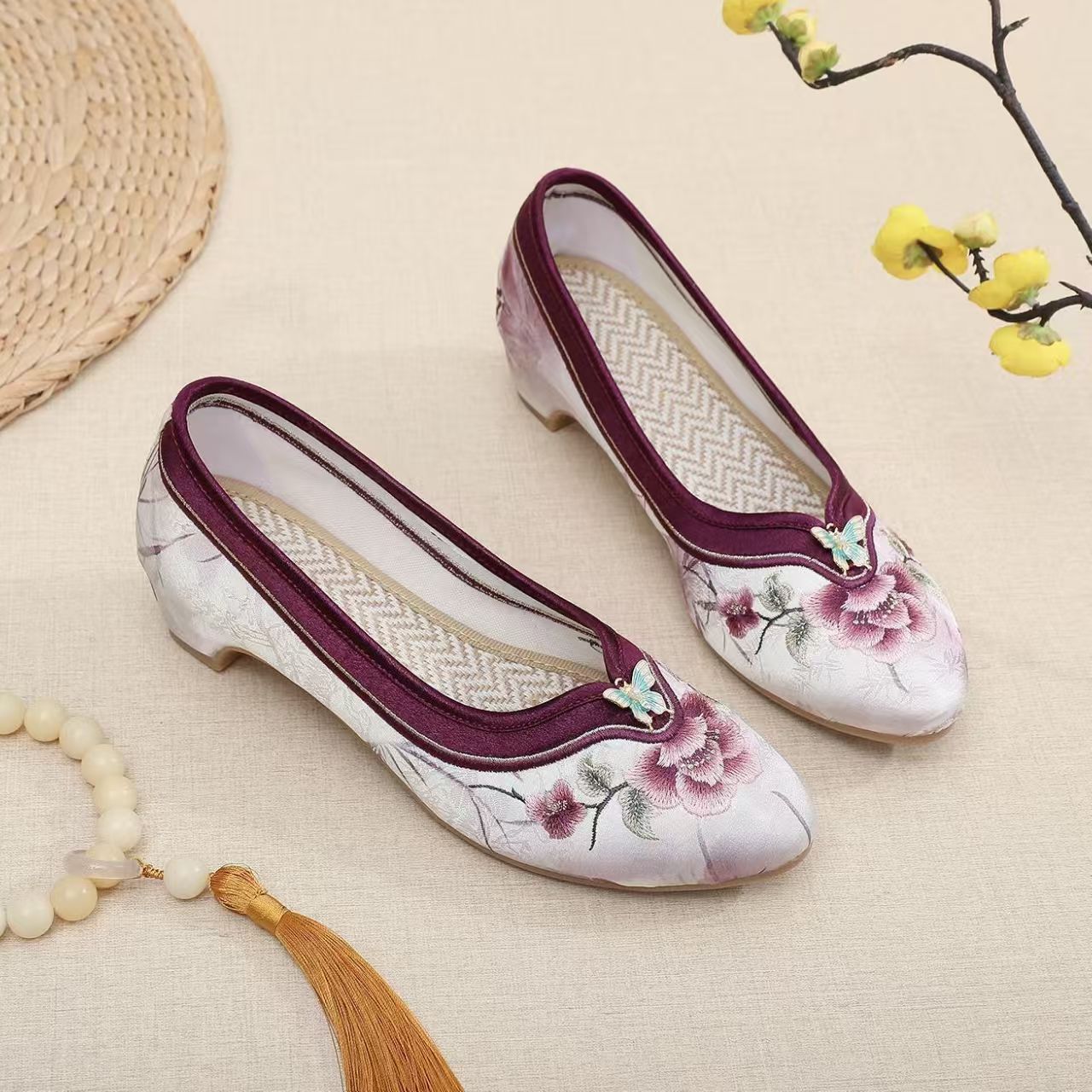 Embroidery Shoes - Vrouw Lage Hak Geborduurde Cheongsam Schoenen