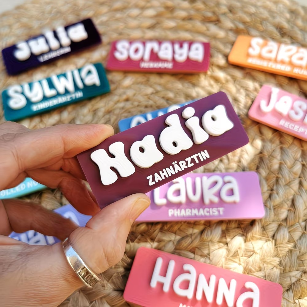 Gepersonaliseerde naam broche  - Embroidery Texture recensie en prijs