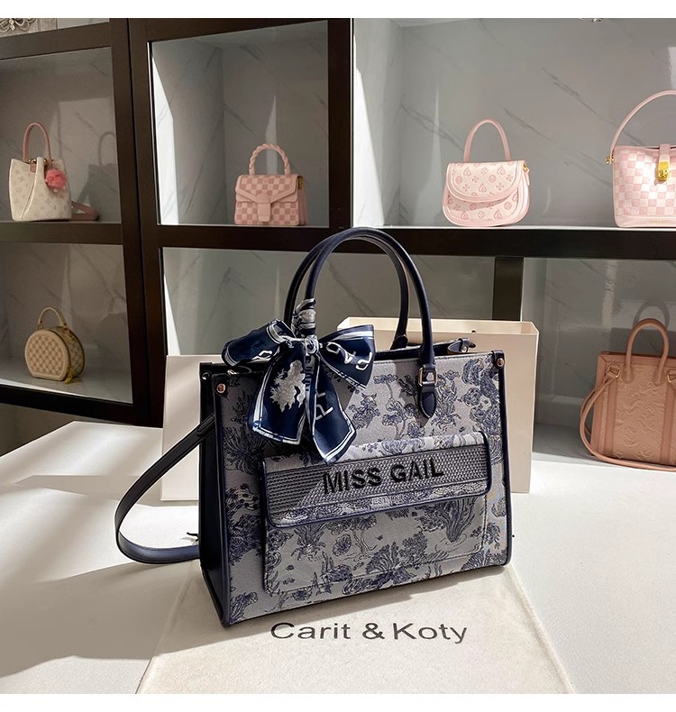 Hoge kwaliteit borduurwerk blo - Embroidery Texture recensie en prijs
